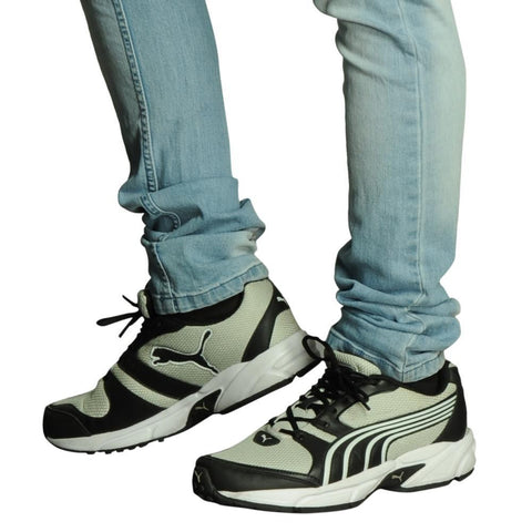 sport shoes